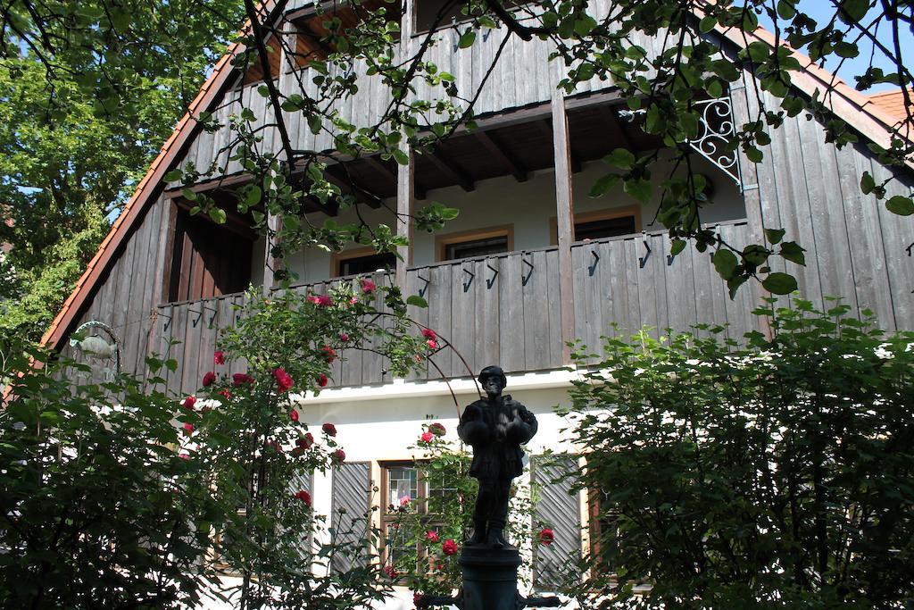 Petzengarten 3*